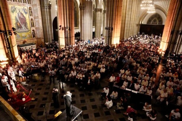 O presidente em exercício, Geraldo Alckmin, durante discurso no ato em memória às vítimas da ditadura na Catedral da Sé: compromisso com a justiça e a democracia. Foto: Cadu Gomes/VPR