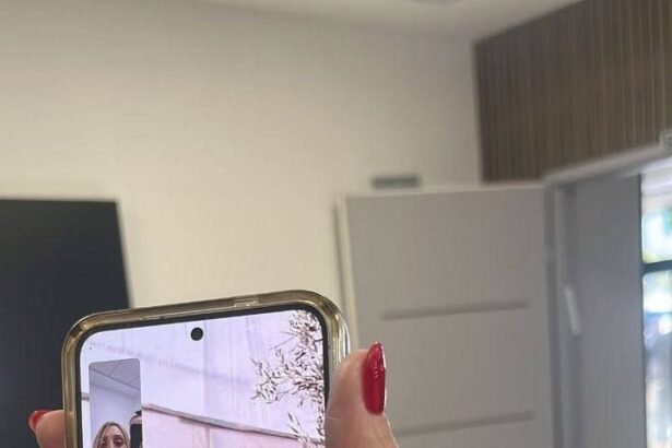 Os telefones foram fornecidos pelo Hamas, permitindo o contato temporário antes da libertação.