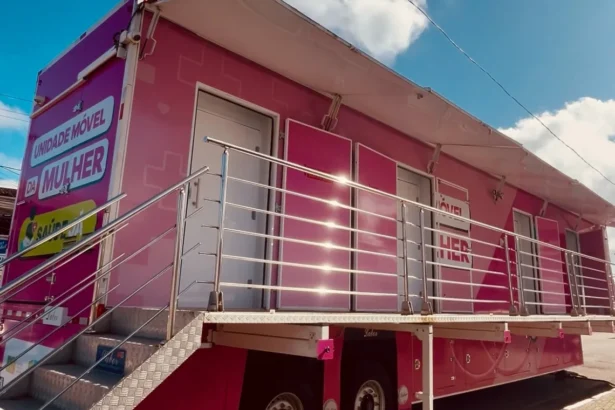 Agora Tem Especialistas: neste Outubro Rosa, carreta da saúde da mulher inicia atendimento móvel para pacientes do SUS em Japeri (RJ)