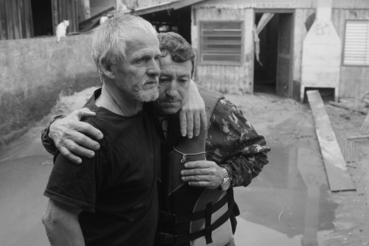 Bárbara Paz apresenta “Rua do Pescador, nº6”, seu premiado documentário no Festival do Rio e em mostras internacionais