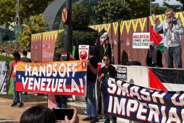 Malaios protestam contra visita de Trump. Foto: PSM/FB