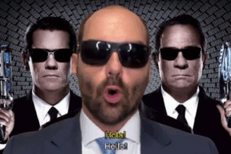 Deputado paulista relata carro suspeito em frente à sua residência e exclui postagem sobre possível vigilância nos EUA.