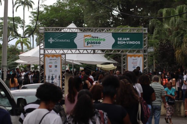 Feira Primeiro Passo no estacionamento do BioParque do Rio