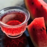 Você sabia? O chá da casca de melancia ajuda a desintoxicar e reforçar o sistema imunológico