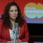 Esther Dweck destaca que a visão do ministério é defender a estabilidade do servidor: "Os servidores têm que ser profissionalizados, estáveis, porque isso é uma proteção do Estado brasileiro" - Foto: Joédson Alves/Agência Brasil