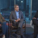 Na imagem, idealizadores da SAFiel concedem entrevista ao apresentador João Vítor Xavier (Foto: Reprodução/CNN Brasil)