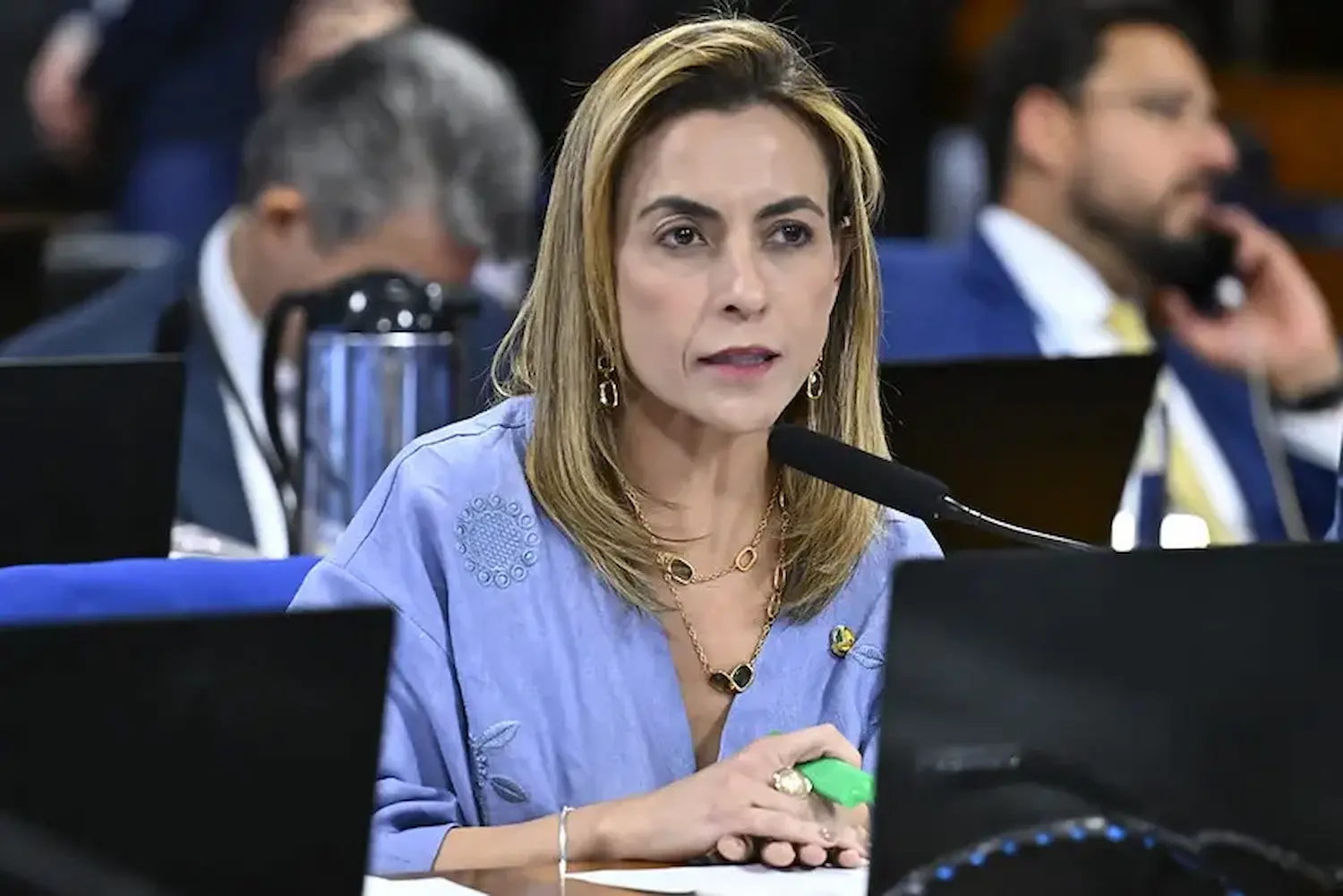 Bolsonarista Marcel van Hattem grita com senadora Soraya na CPMI do INSS | Diário Carioca A senadora Soraya Thronickle (Podemos-MS) na CPMI do INSS nesta quinta (13). Foto: Waldemir Barreto/Agência Senado