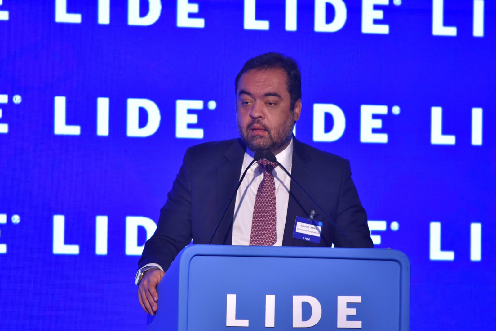 Rio de Janeiro (RJ), 22 de agosto de 2025 - Claudio Castro, governador do Rio de Janeiro, durante o Fórum Empresarial Lide. A 24ª edição do Fórum Empresarial Lide foi realizada no Hotel Fairmont (saulo angelo / thenews2) — Foto: thenews2.com