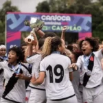 Cruz-maltinas comemoram o título do Carioca Sub-17 Feminino (Crédito: João Gabriel Alves)