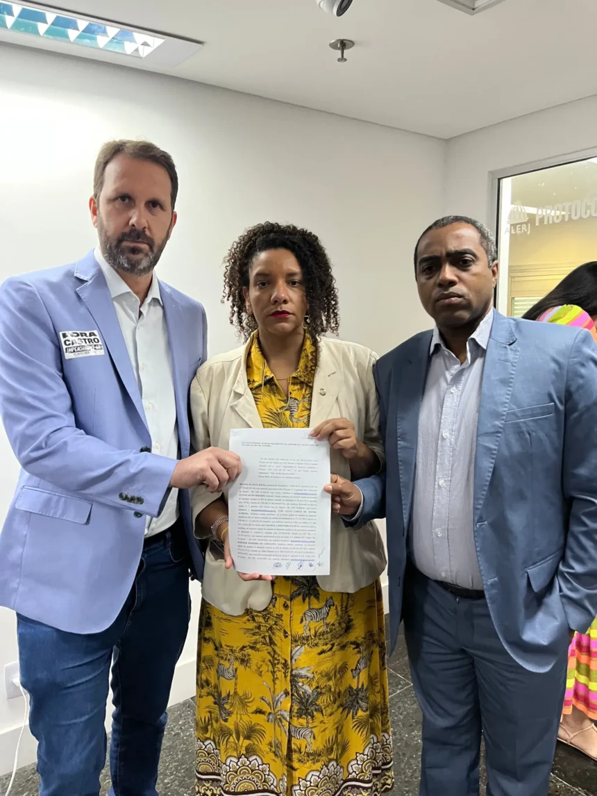 Pedido de impeachment de Cláudio Castro é protocolado na Alerj após chacina na Penha | Diário Carioca Os deputados Flávio Serafini, Renata Souza e Professor Josemar.
