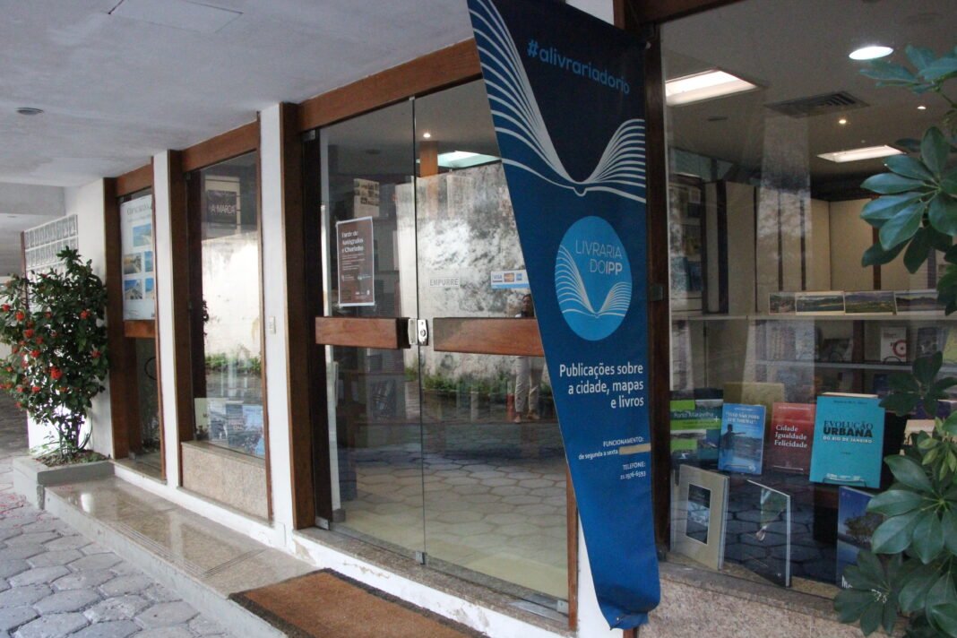 Instituto Pereira Passos reabre sua livraria em Laranjeiras, ponto de referência para estudiosos do Rio de Janeiro Instituto Pereira Passos reabre sua livraria em Laranjeiras, ponto de referência para estudiosos do Rio de Janeiro