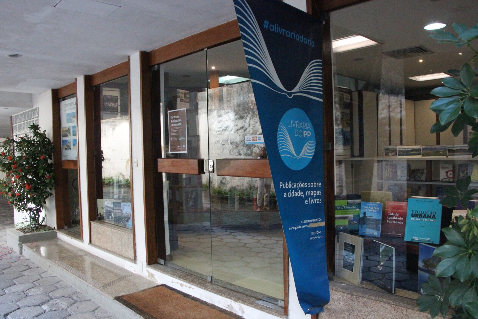 Instituto Pereira Passos reabre sua livraria em Laranjeiras, ponto de referência para estudiosos do Rio de Janeiro