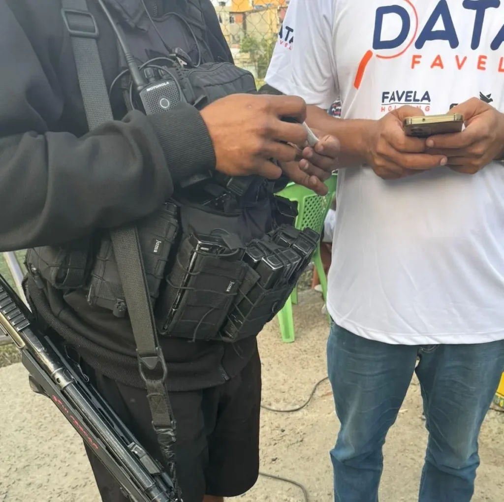 🚨 Dados Inéditos: 7 em cada 10 pessoas no tráfico do Rio querem sair do crime