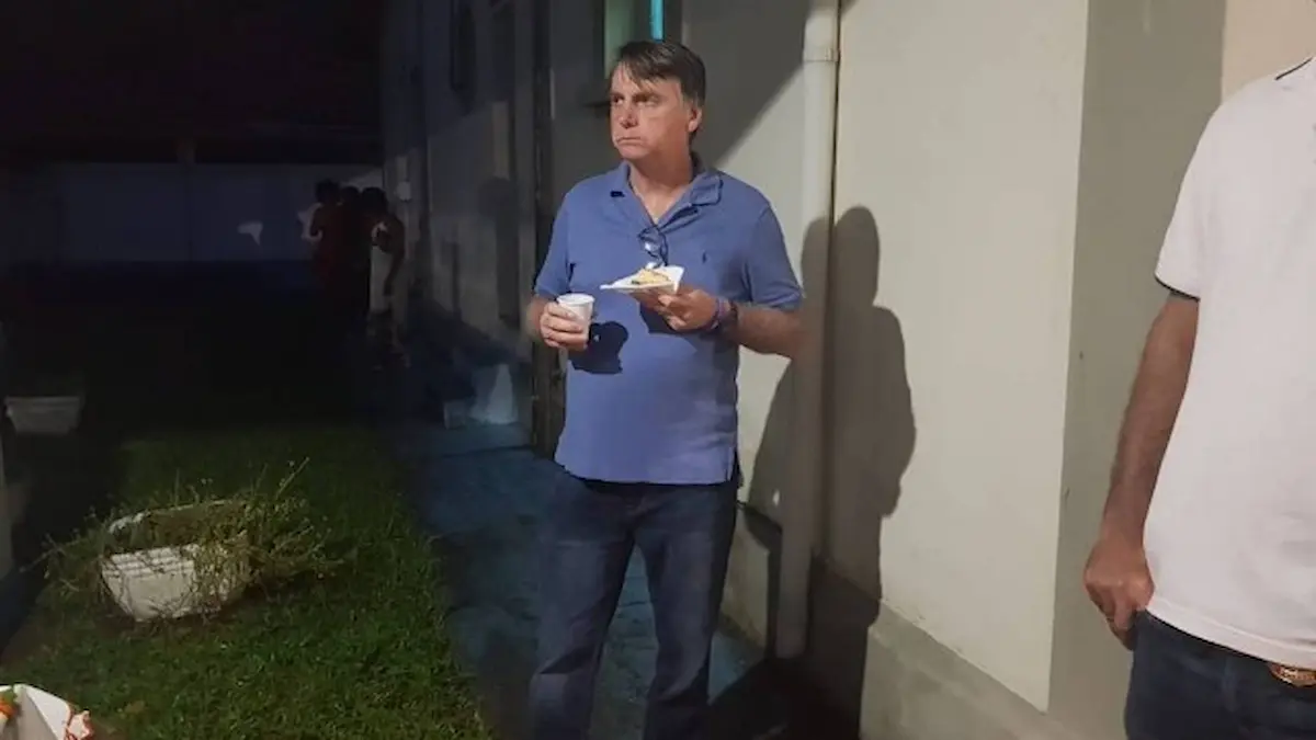 Jair Bolsonaro não quer comer comida da cadeia e segue dieta caseira levada por familiares | Diário Carioca Bolsonaro - Foto: Reprodução