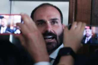 O deputado foragido Eduardo Bolsonaro. Créditos: Lula Marques / Agência Brasil