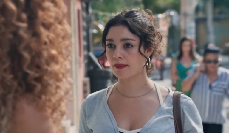 Gerluce (Sophie Charlotte) em Três Graças (Foto: Reprodução/TV Globo)