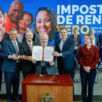 Presidente Lula durante a cerimônia de sanção da lei que amplia a faixa de isenção do Imposto de Renda Pessoa Física (IRPF) para contribuintes que recebem até R$ 5 mil mensais - Foto: Ricardo Stuckert / PR - Diário Carioca