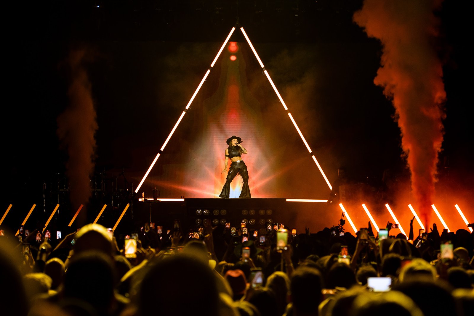 Em noite histórica, Lauana Prado resgata a raiz do sertanejo no Rio de Janeiro
