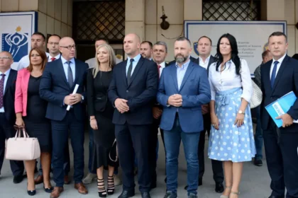 Monopólio Político: Falta de união da oposição garante "vitória certa" à Lista Sérvia nas eleições do Kosovo