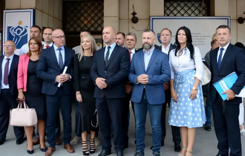 Monopólio Político: Falta de união da oposição garante "vitória certa" à Lista Sérvia nas eleições do Kosovo