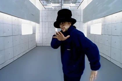 Rock in Rio anuncia Maroon 5 (headliner), Demi Lovato, Mumford & Sons, Jamiroquai e João Gomes e Orquestra Brasileira no line-up de 2026. Venda do Rock in Rio Card começa 9 de dezembro.