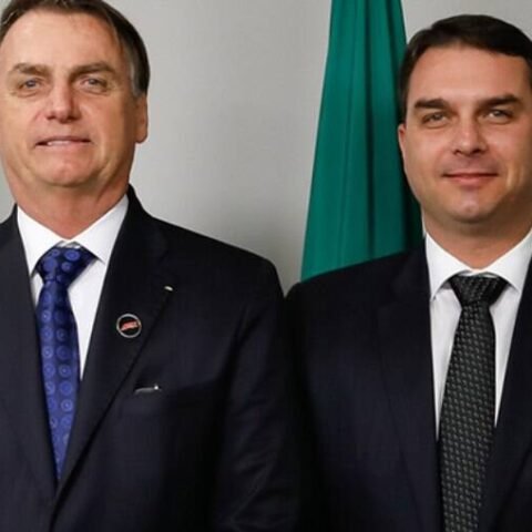 Jair e Flávio Bolsonaro