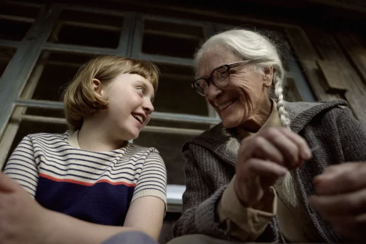 'Memórias de um Verão', estrelado por Glenn Close, estreia nos cinemas nesta quinta-feira