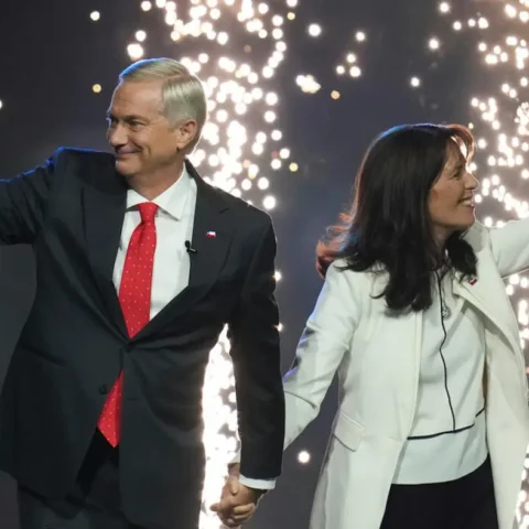 Direita volta ao poder no Chile com vitória de José Antonio Kast