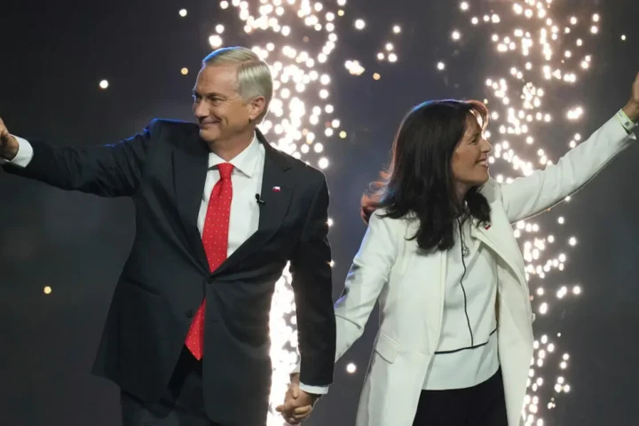 Direita volta ao poder no Chile com vitória de José Antonio Kast