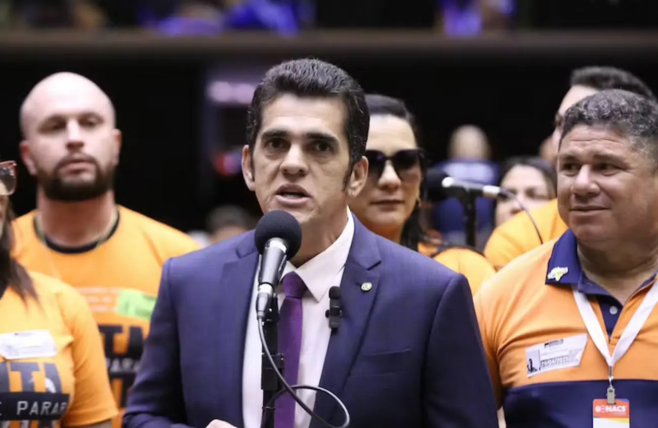 Deputado federal Antônio Doido (MDB-PA) durante debate na Câmara em abril de 2025. — Foto: Vinicius Loures / Câmara dos Deputados