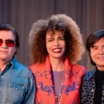 Chitãozinho & Xororó e Vanessa da Mata lançam releitura emocionante de “Foi Deus Quem Fez Você”