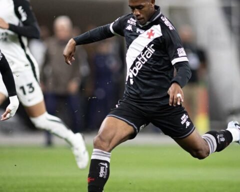 Vasco e Corinthians empatam por 0 a 0 no primeiro jogo da final da Copa do Brasil
