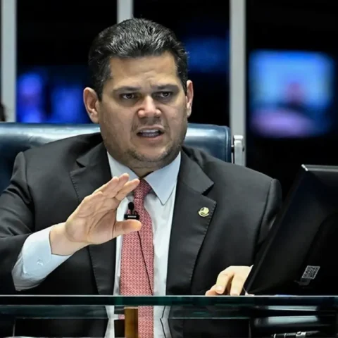 O presidente do Senado, Davi Alcolumbre (União-AP)