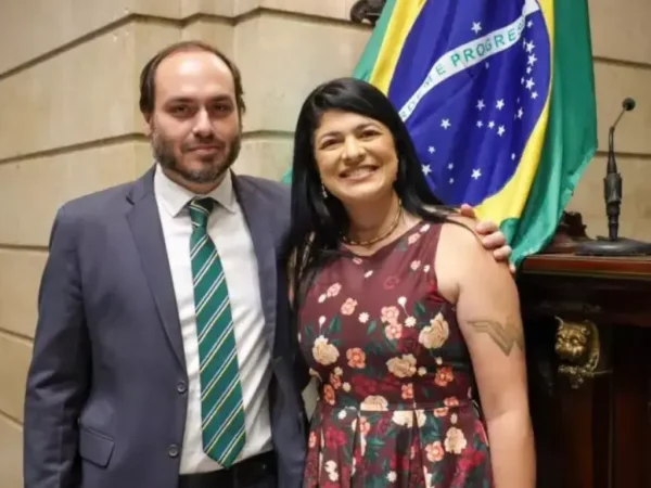 Alana Passos, suplente de Carluxo na Câmara do Rio, já foi denunciada por peculato no STJ