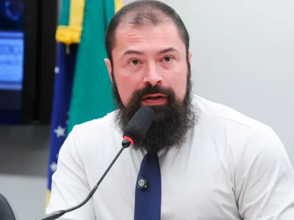 Deputado bolsonarista ataca o Nordeste e chama Maranhão de “uma bosta”