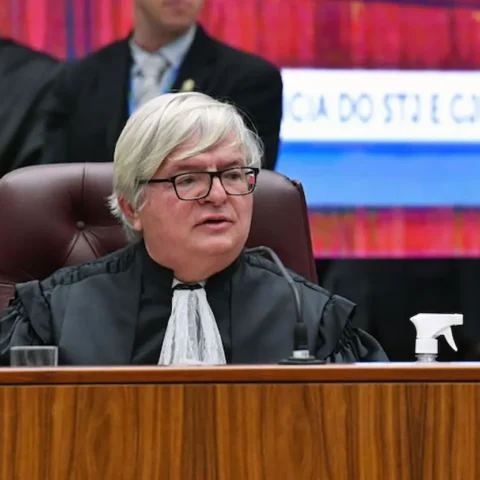 Em entrevista, o presidente do STJ, Herman Benjamin, afirmou que a investigação da PF sobre venda de decisões pode ter conexão com o crime organizado.