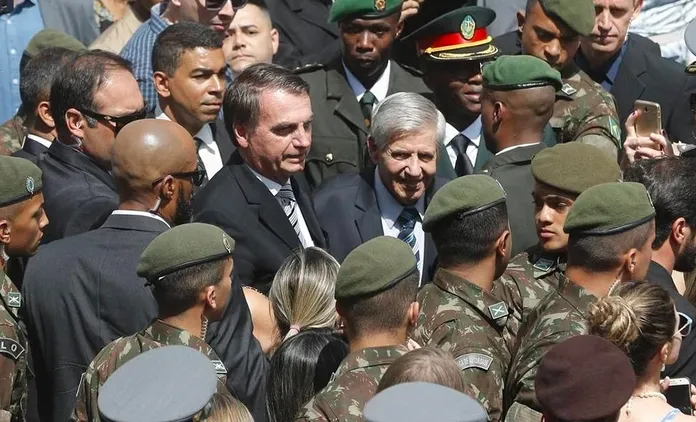 Jair Bolsonaro e general Augusto Heleno | Crédito: Foto: Agência Brasil Facebook