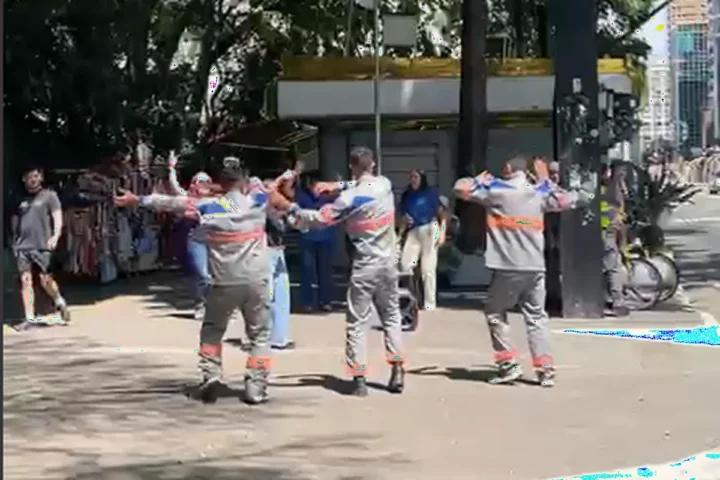 Técnicos “a serviço da Enel” são flagrados gravando dancinha na Paulista enquanto São Paulo vive apagão. Foto: Reprodução
