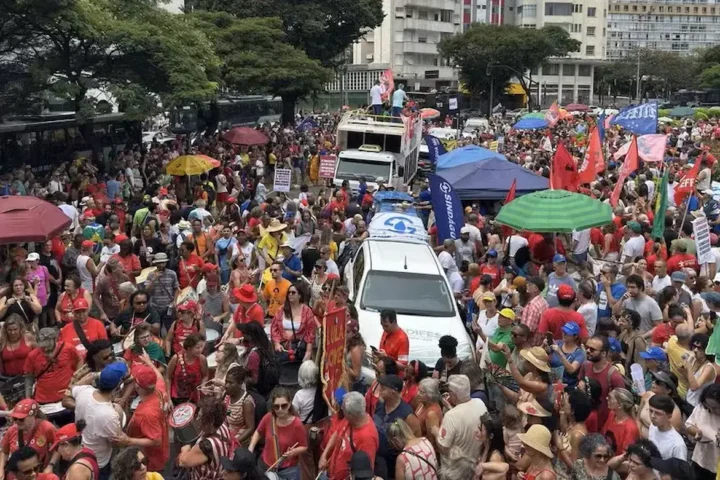 Ato contra o PL da Dosimetria neste domingo, em Belo Horizonte. Foto: Divulgação