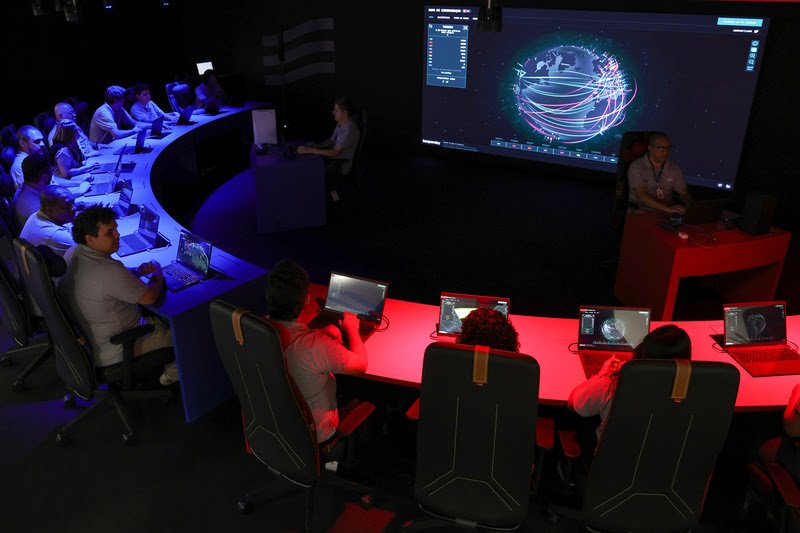 Arena Cibersegurança: equipes poderão simular ataque e defesa de sistemas para treinamento. Foto: Pedro Kirilos / Firjan