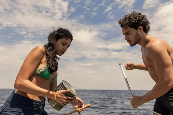 Babu Santana e Samantha Schmutz interpretam os policiais Brasa e Sandra; e Alane Dias e Igor Jansen são os irmãos Marina e Chico, uns dos primeiros a encontrar as latas. Fotos: Luciana Melo