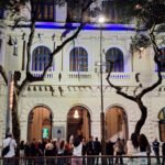 Nova iluminação da fachada do Centro Cultural Justiça Federal destaca prédio que respira séculos de história, cultura e arte