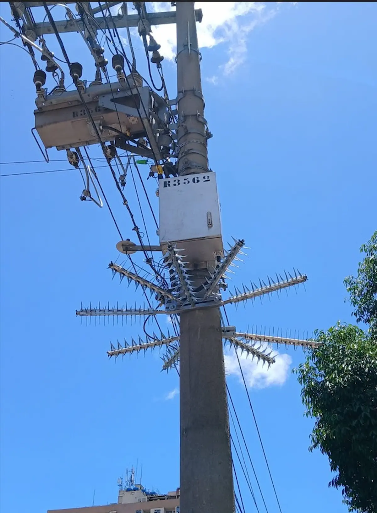 Furto de peça em equipamento da Light quase deixa 40 mil pessoas sem luz no Cachambi