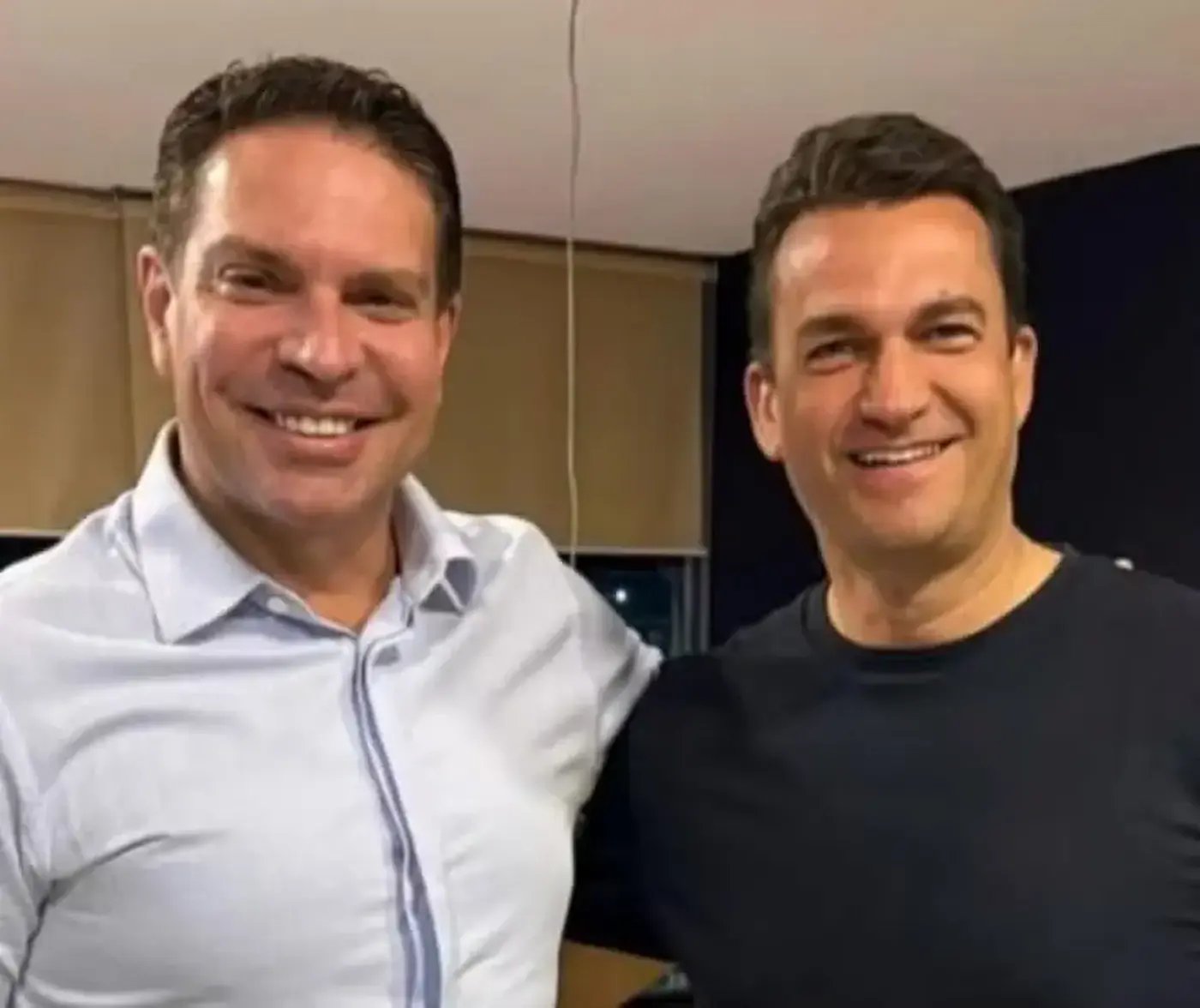 O empresário do garimpo Rodrigo Cataratas e Alexandre Ramagem — Foto: Reprodução