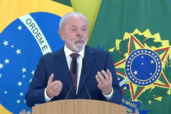 O presidente Lula durante coletiva de imprensa no Palácio do Planalto nesta quinta (18). Foto: Reprodução