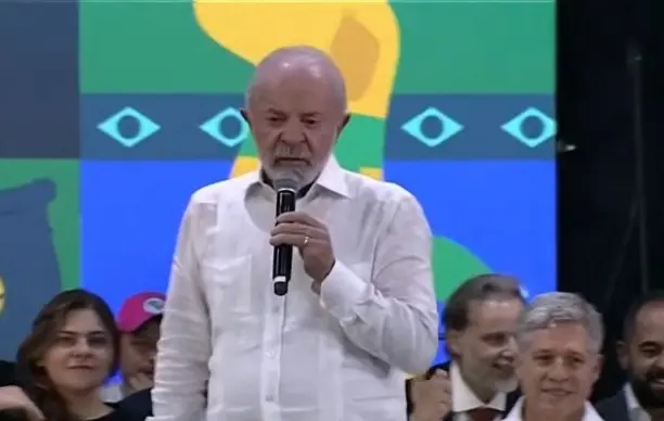 O presidente Lula durante discurso na cerimônia de Natal na ExpoCatadores, no Pavilhão de Exposições do Anhembi, em São Paulo. Foto: Reprodução