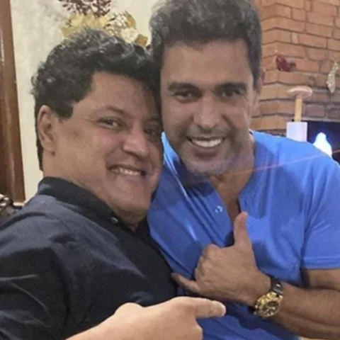 Wellington Camargo e seu irmão, o bolsonarista Zezé Di Camargo. Foto: Reprodução