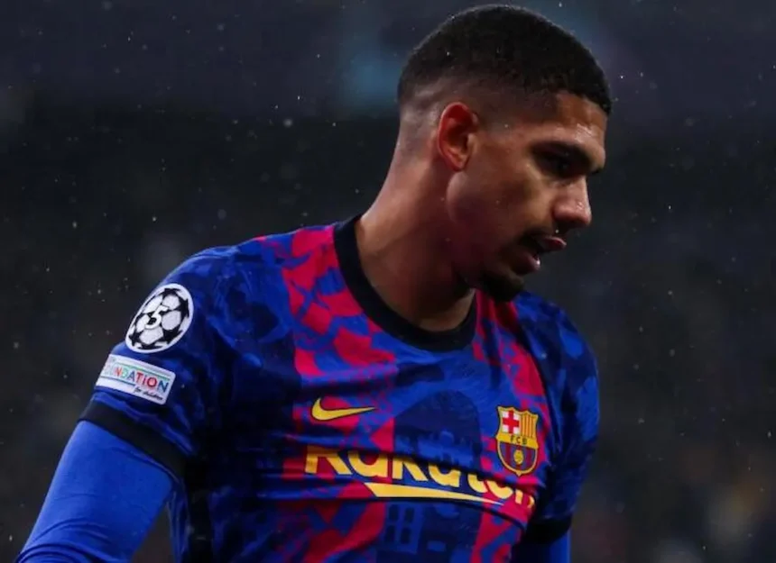 Ronald Araujo pede tempo ao Barcelona por recuperação de saúde mental e ansiedade