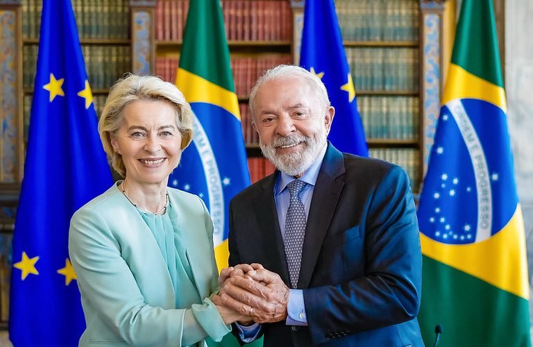 No Rio de Janeiro, Lula e Ursula celebram "fim do sofrimento" de 25 anos com acordo Mercosul-UE 