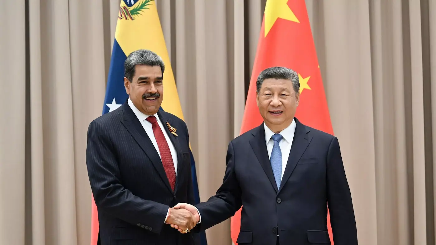 Presidentes Nicolás Maduro e Xi Jinping em Moscou - 09/05/2025 (Foto: Divulgação X/MFE) Presidentes Nicolás Maduro e Xi Jinping em Moscou - 09/05/2025 (Foto: Divulgação X/MFE)